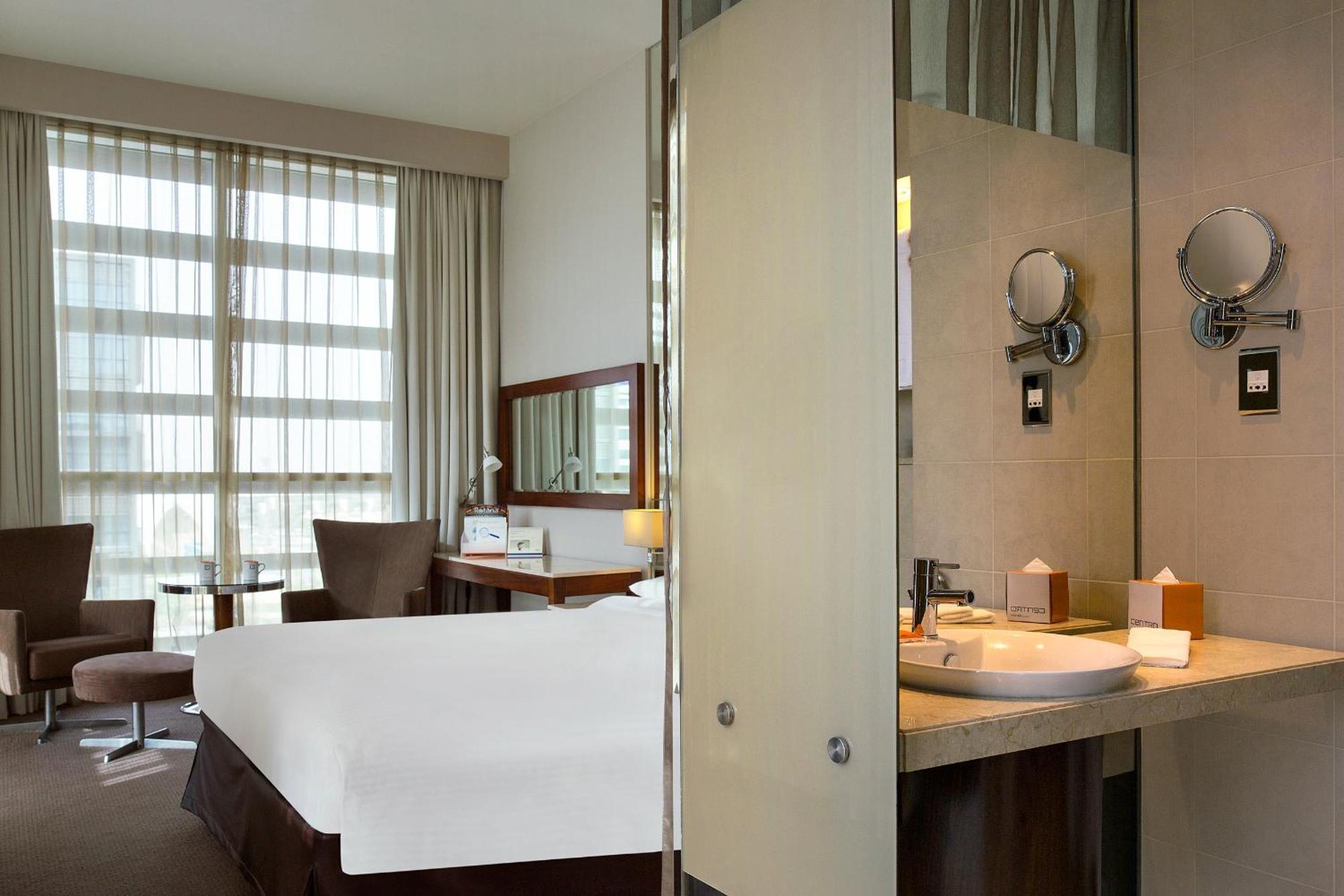 Hotel Centro Yas Island-by Rotana 3*
